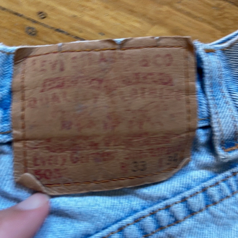 Ripped thrashed Levi’s 505 light denim vintage shorts sexy baggy unisex 34 33 - Picture 5 of 6